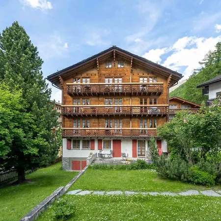 Ferienapartments Solvay * ツェルマット